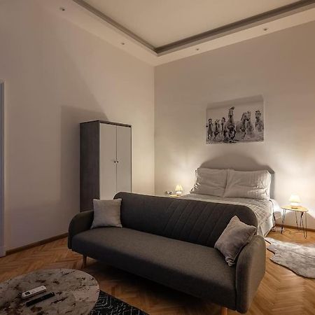 Dizsu'S Place Будапеща Екстериор снимка